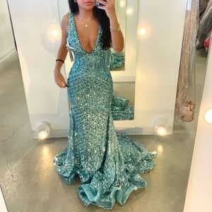 Jovani blue prom dress